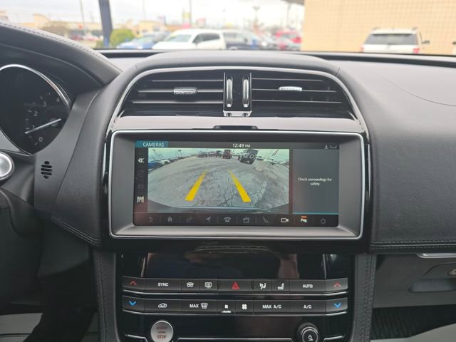Used 2019 Jaguar F-PACE Prestige image 20