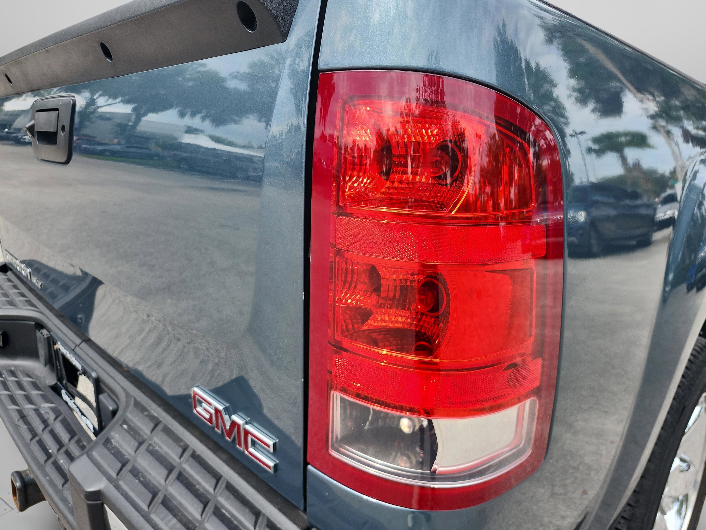 Used 2013 GMC Sierra 1500 SLT w/ SLT Convenience Package RWD image 31