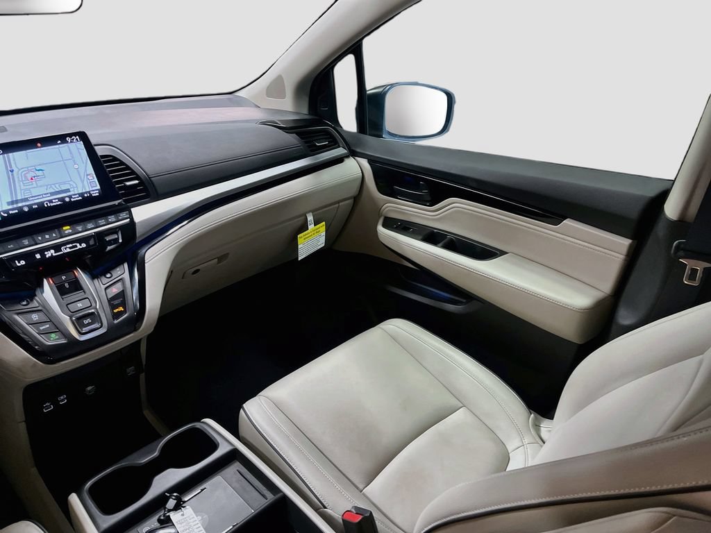 Used 2025 Honda Odyssey Touring image 24