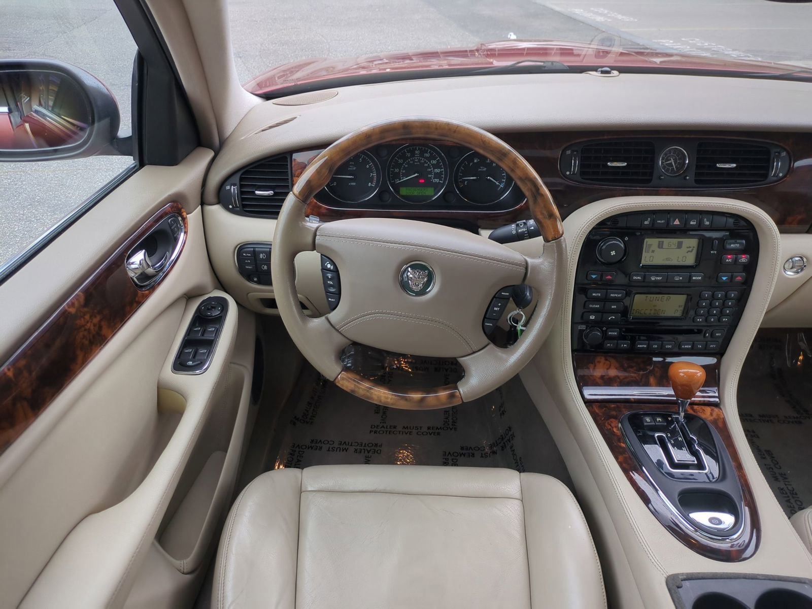 Used 2004 Jaguar XJ8 RWD image 25