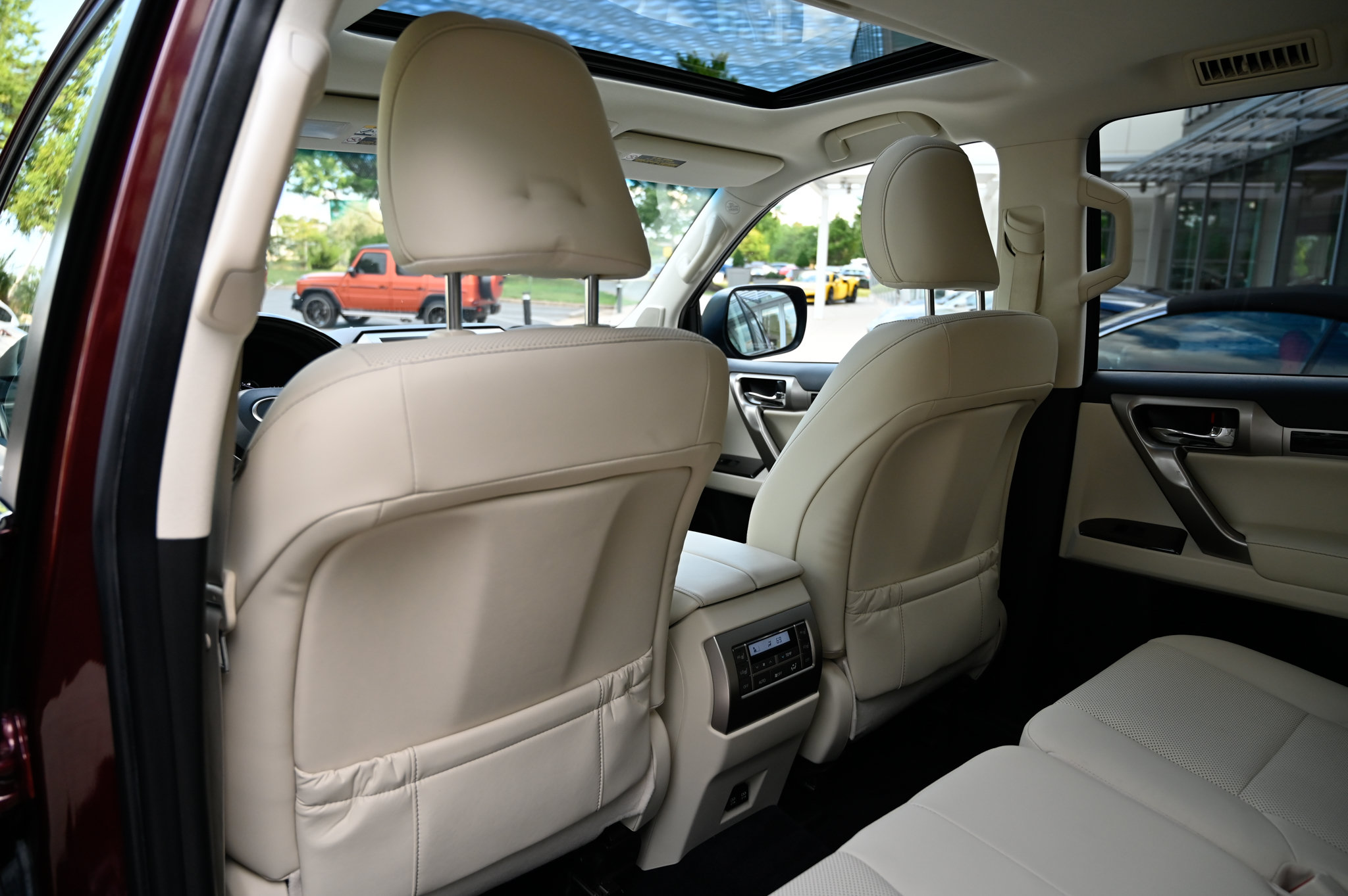 Used 2021 Lexus GX 460 Premium w/ Premium Package AWD/4WD image 36