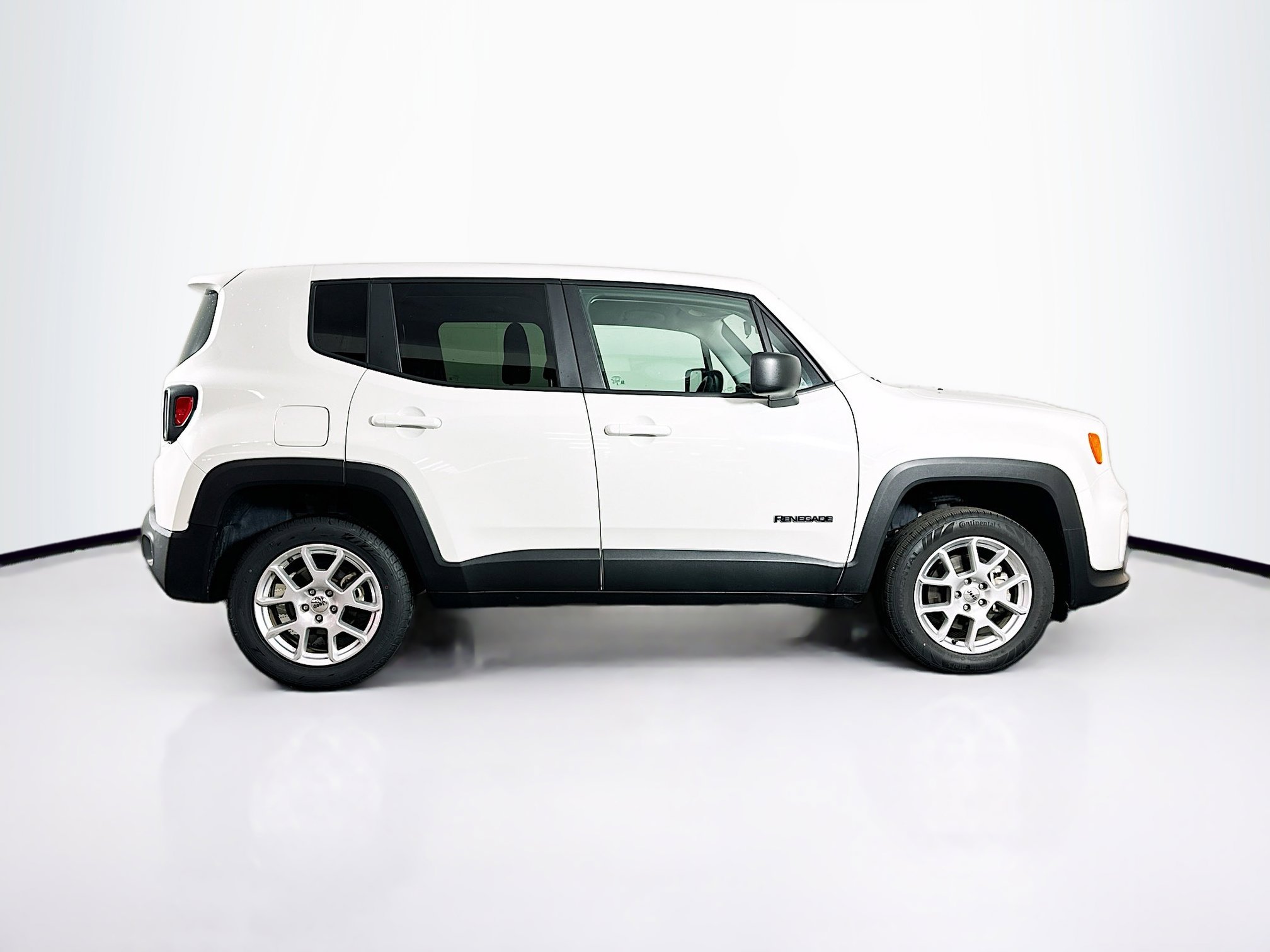 Used 2023 Jeep Renegade Latitude image 10
