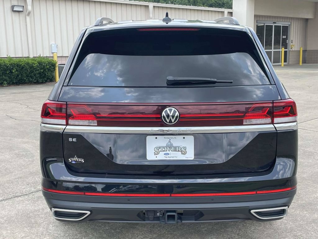 Used 2024 Volkswagen Atlas SE FWD image 4