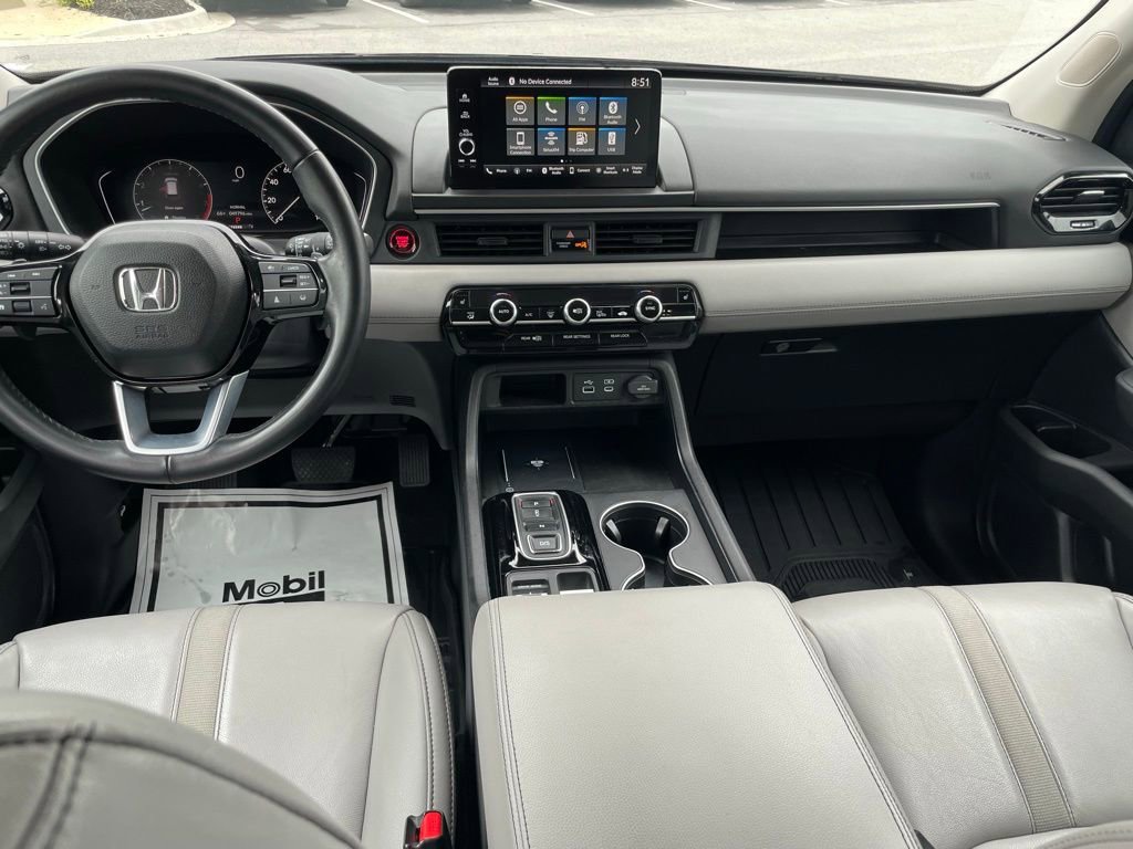 Used 2025 Honda Pilot EX-L image 23