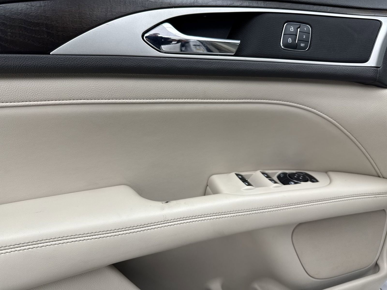 Used 2019 Lincoln MKZ Reserve image 29