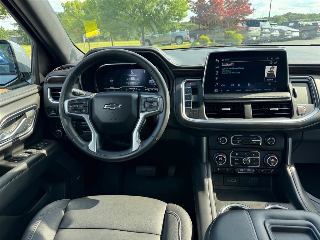 Used 2023 Chevrolet Tahoe Z71 w/ Z71 Off-Road Package AWD/4WD image 16
