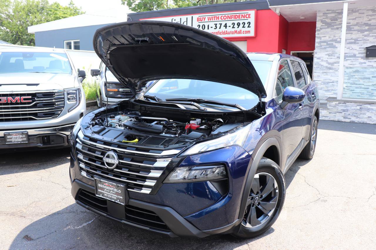 Used 2026 Nissan Rogue SV AWD/4WD image 49
