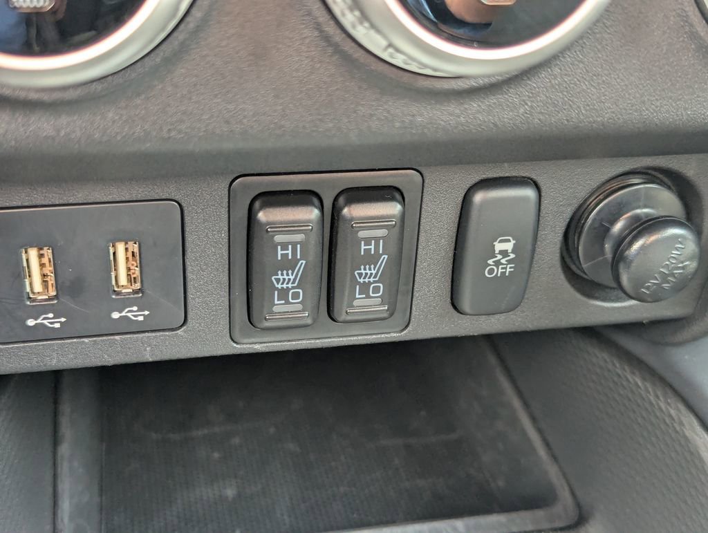 Used 2025 Mitsubishi Outlander Sport SE AWD/4WD image 26