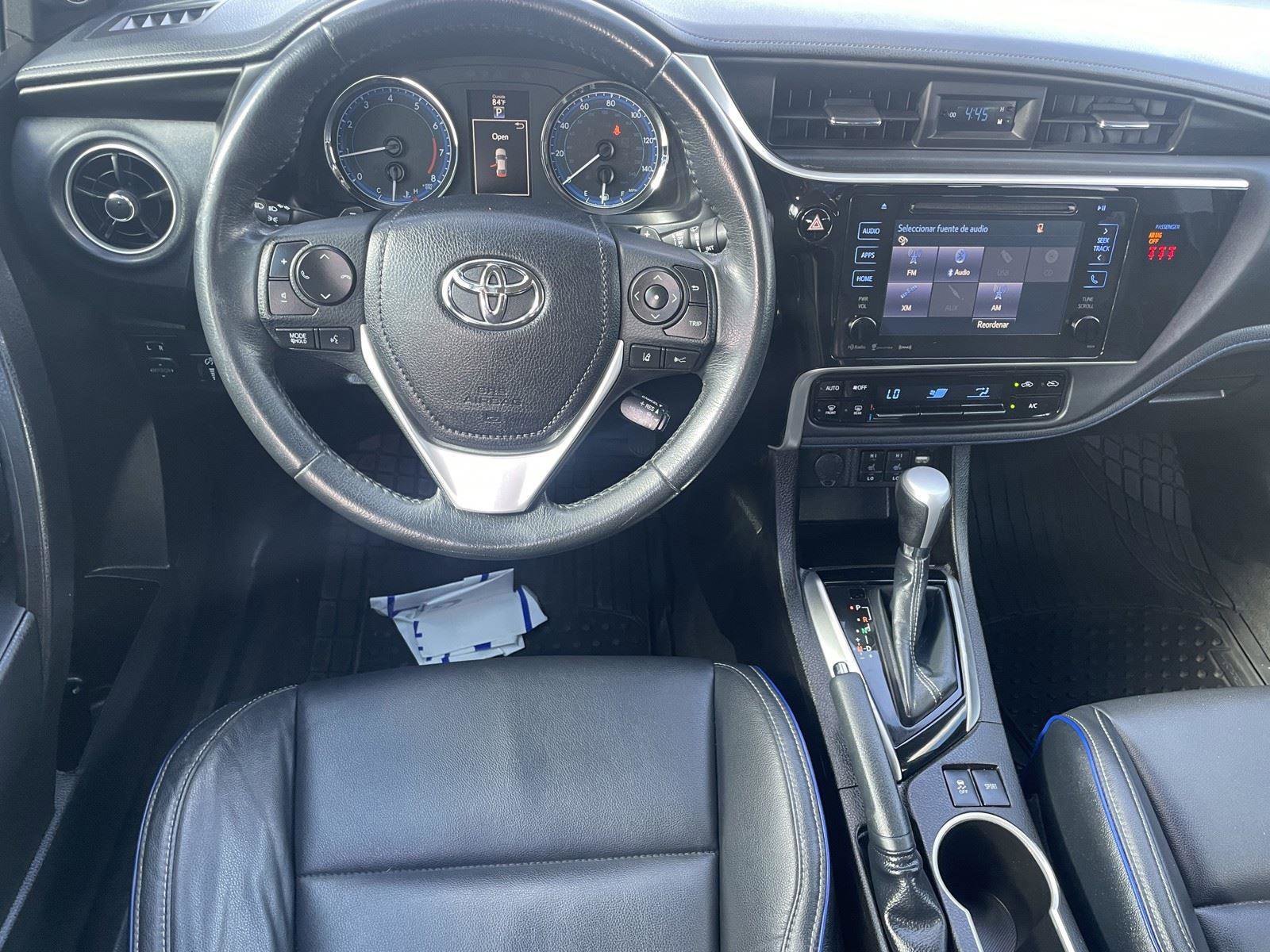 Used 2019 Toyota Corolla XSE image 28