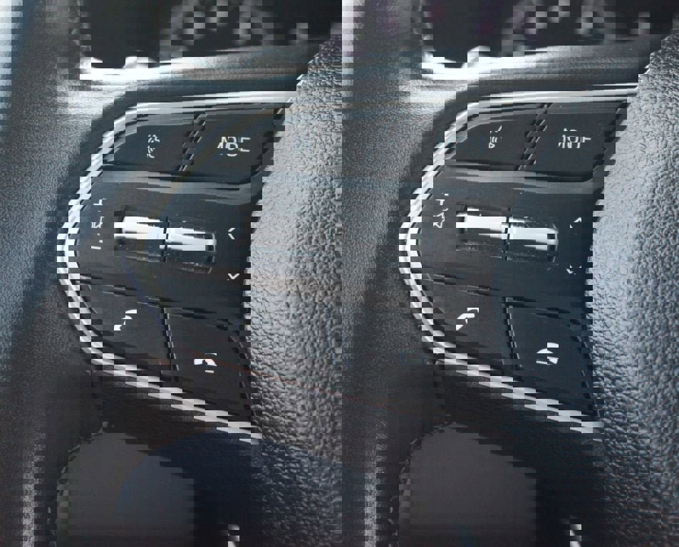 Used 2023 Hyundai Santa Fe SEL image 9