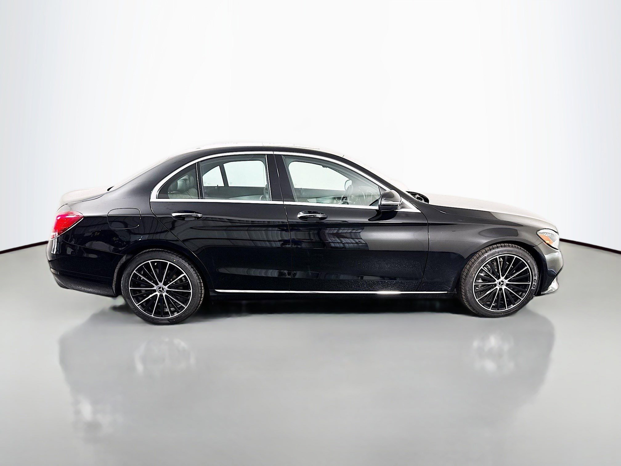 Used 2021 Mercedes-Benz C 300 Sedan w/ Premium Package image 25