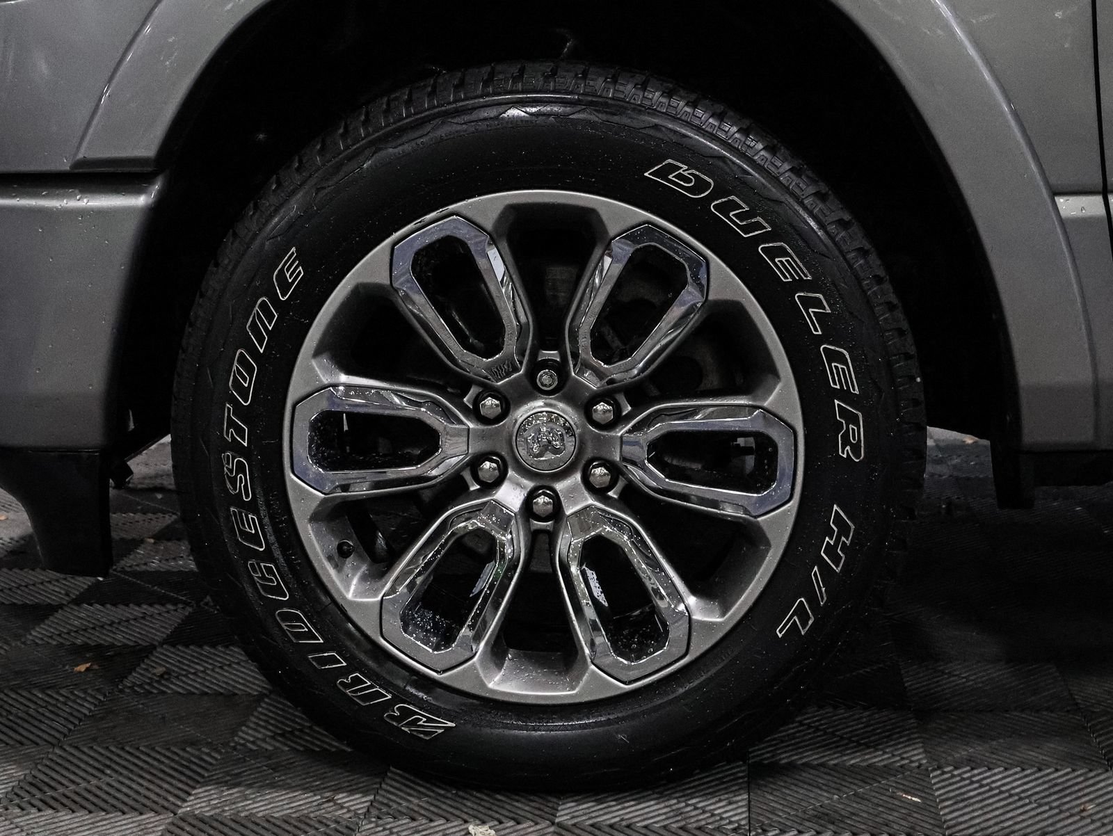Used 2021 RAM 1500 Laramie w/ Sport Appearance Package AWD/4WD image 22