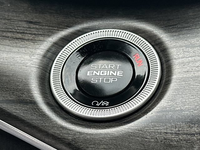 Used 2025 Jeep Grand Cherokee Limited AWD/4WD image 33