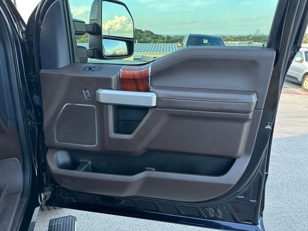 Used 2022 Ford F250 King Ranch w/ King Ranch Ultimate Package AWD/4WD image 37