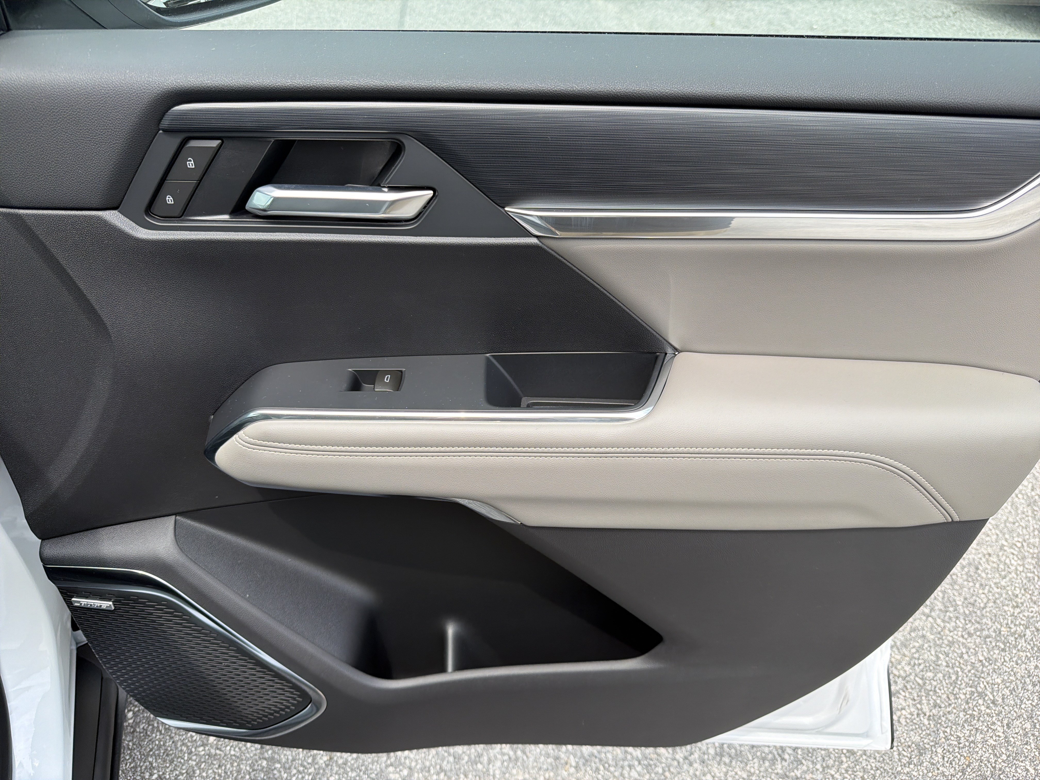 New 2026 GMC Acadia Elevation w/ Elevation Premium Package FWD image 15