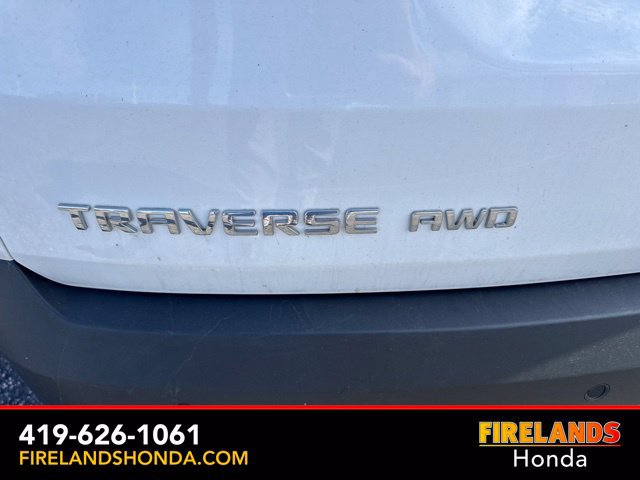 Used 2020 Chevrolet Traverse LT w/ Driver Confidence II Package AWD/4WD image 32