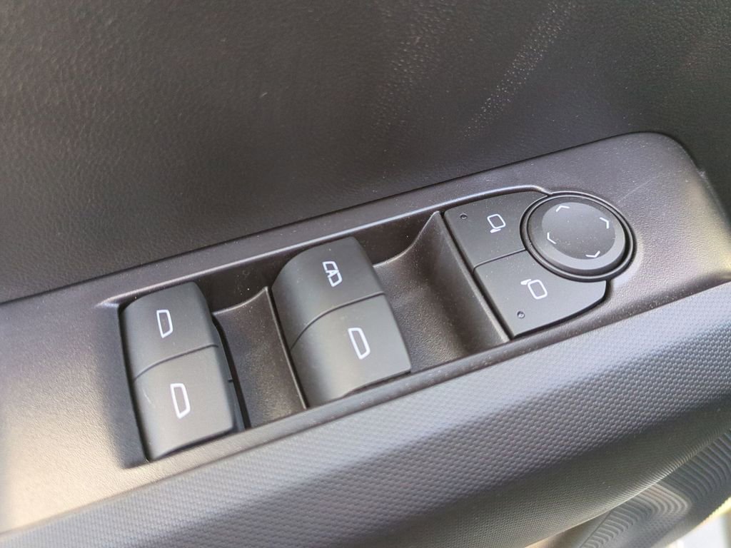 New 2026 Chevrolet Colorado Trail Boss w/ Off-Road Front Bumper Package image 23