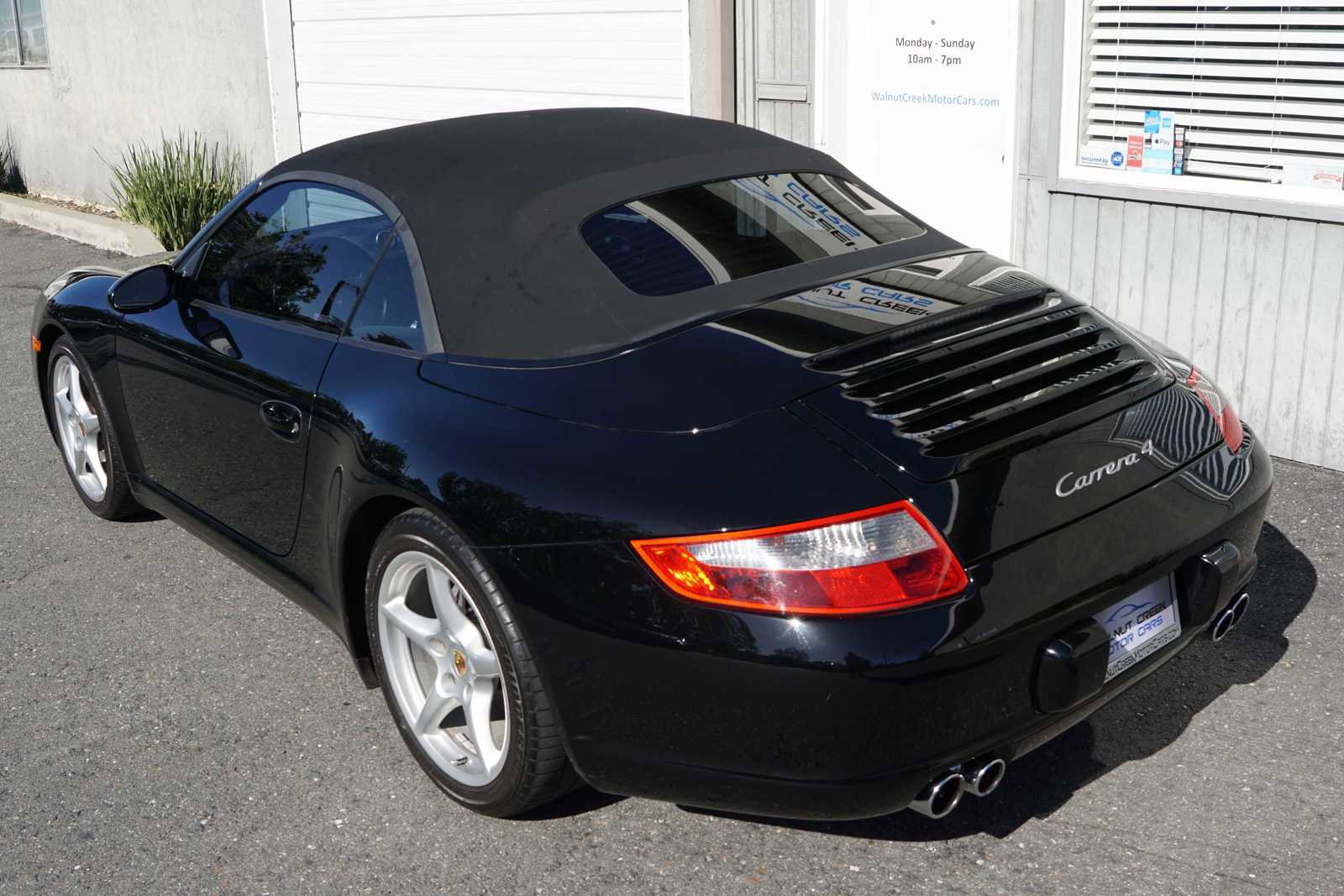 Used 2006 Porsche 911 Carrera 4 image 16
