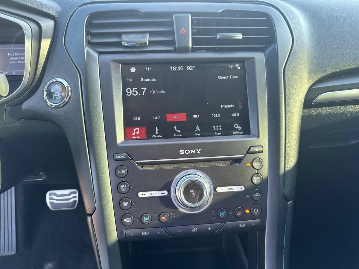 Used 2017 Ford Fusion Titanium AWD/4WD image 24