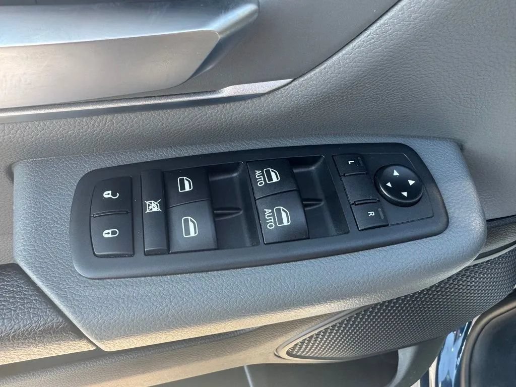 Used 2019 RAM 1500 Big Horn AWD/4WD image 13