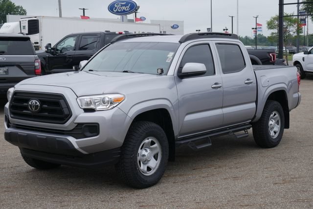 Used 2020 Toyota Tacoma SR AWD/4WD image 6