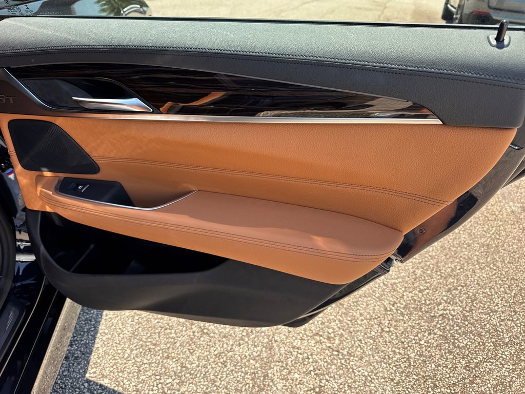 Used 2018 BMW 640i Gran Turismo xDrive w/ M Sport Package AWD/4WD image 16