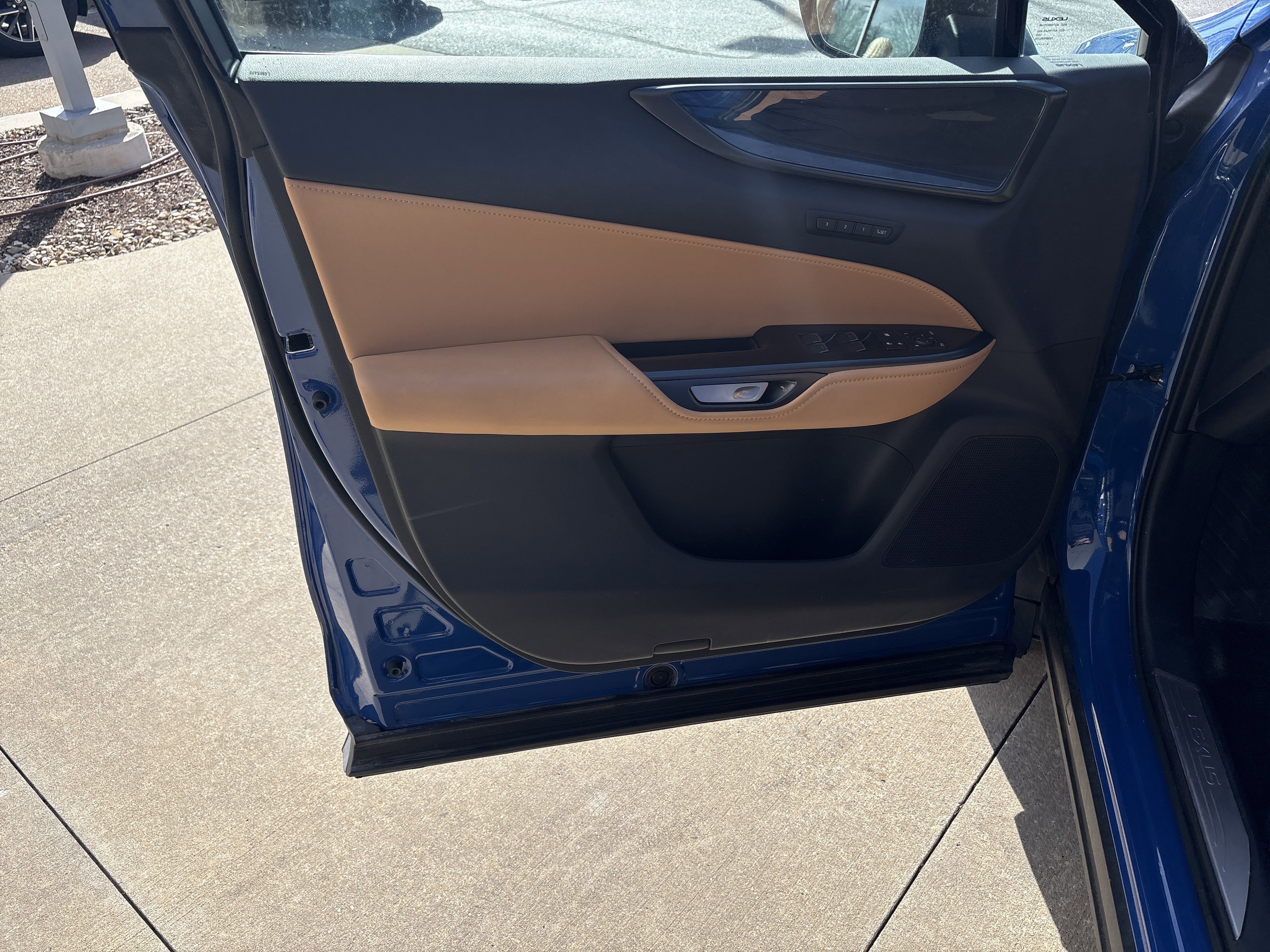 Used 2025 Lexus NX 350 AWD w/ Premium Package image 14