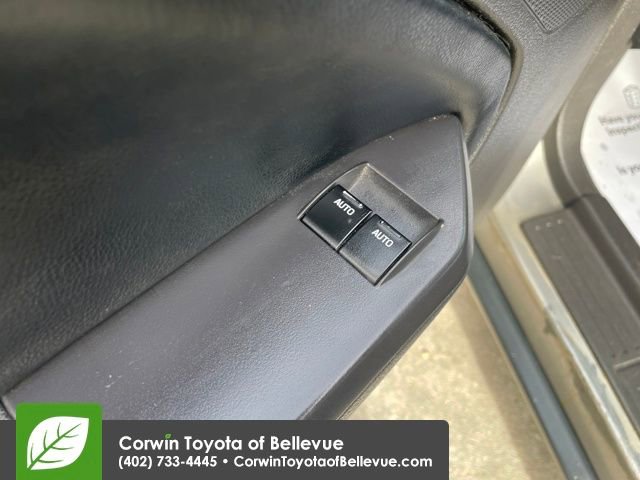 Used 2009 Ford Mustang Premium image 11