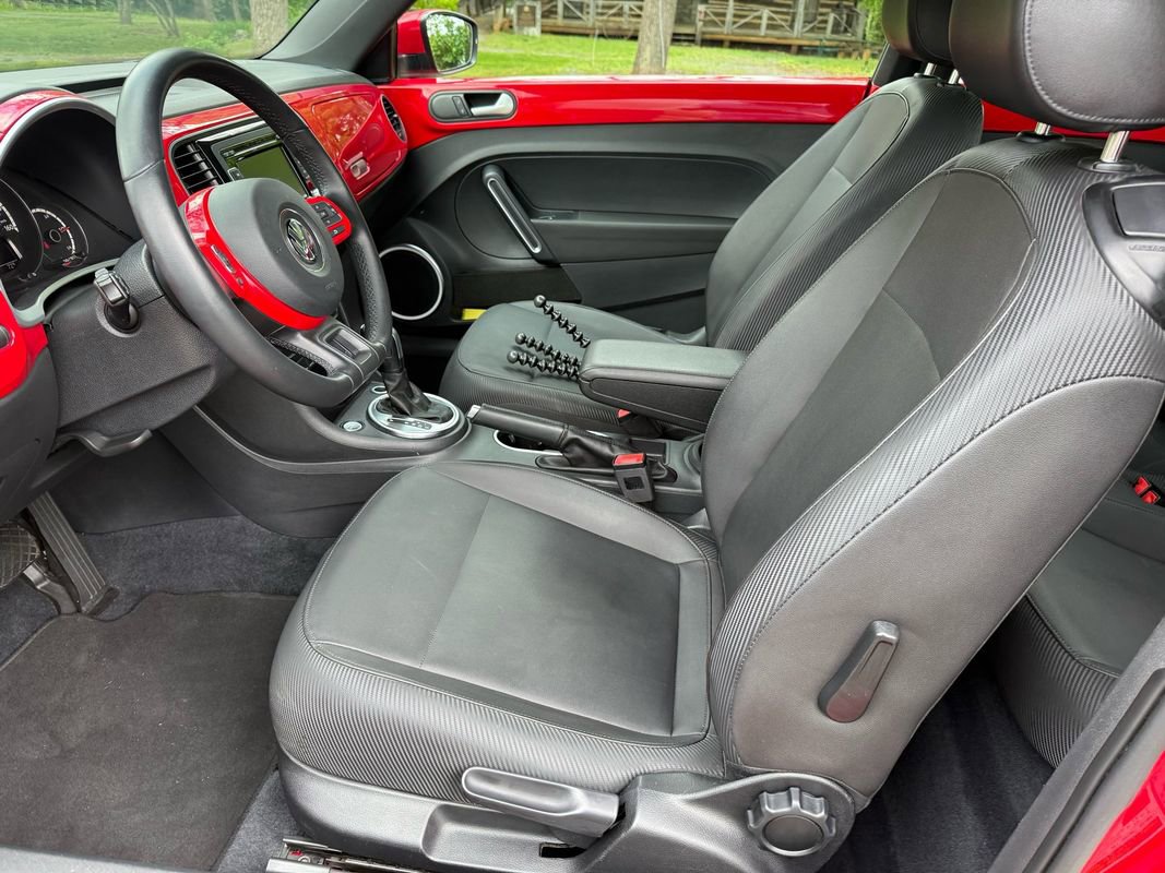 Used 2013 Volkswagen Beetle 2.5 FWD image 16