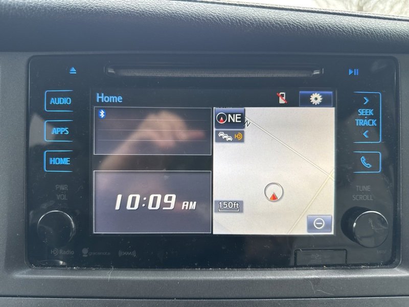 Used 2017 Toyota Sienna XLE image 13