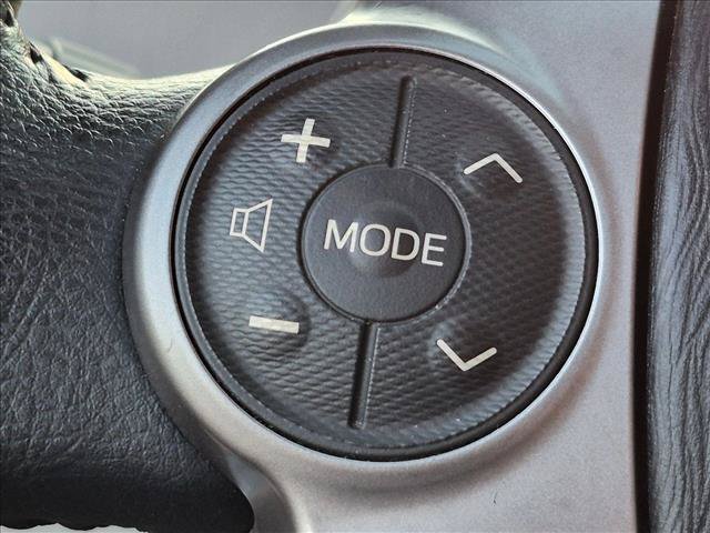 Used 2015 Toyota Prius V Five FWD image 11