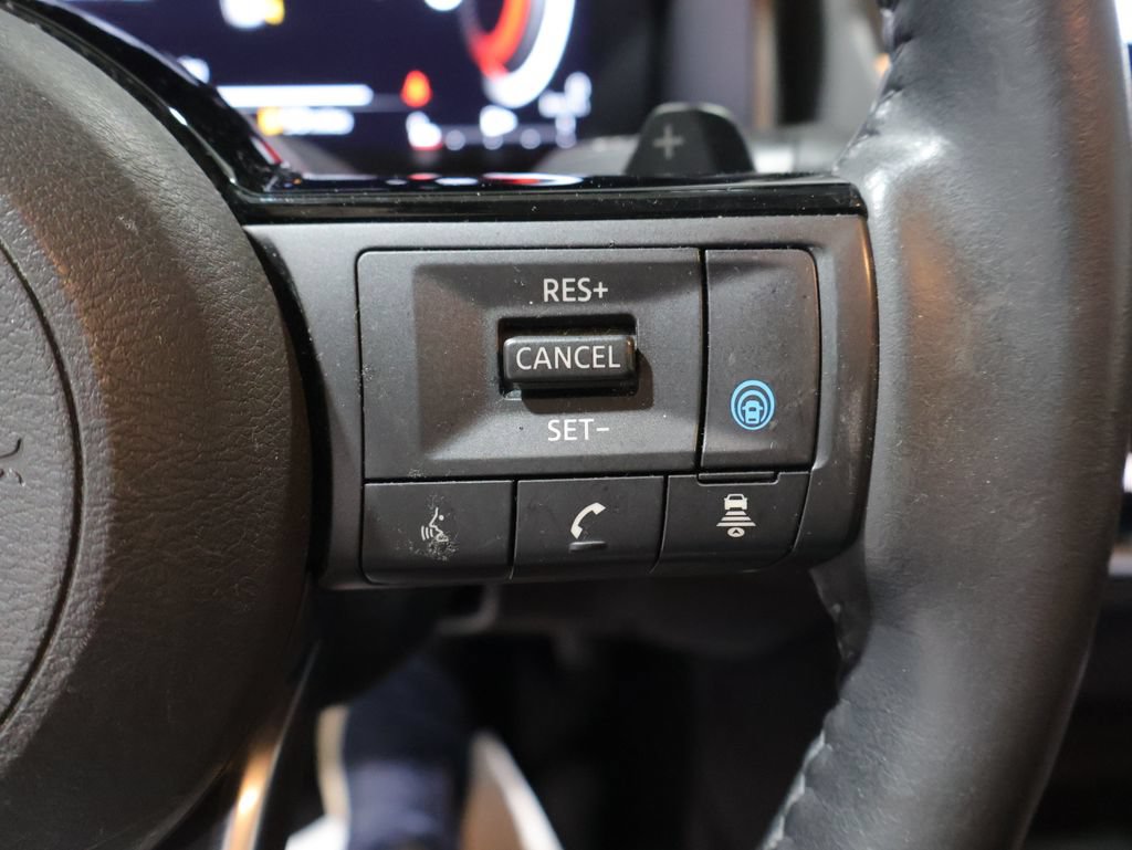 Used 2023 Nissan Rogue Platinum w/ Platinum Premium Package AWD/4WD image 41