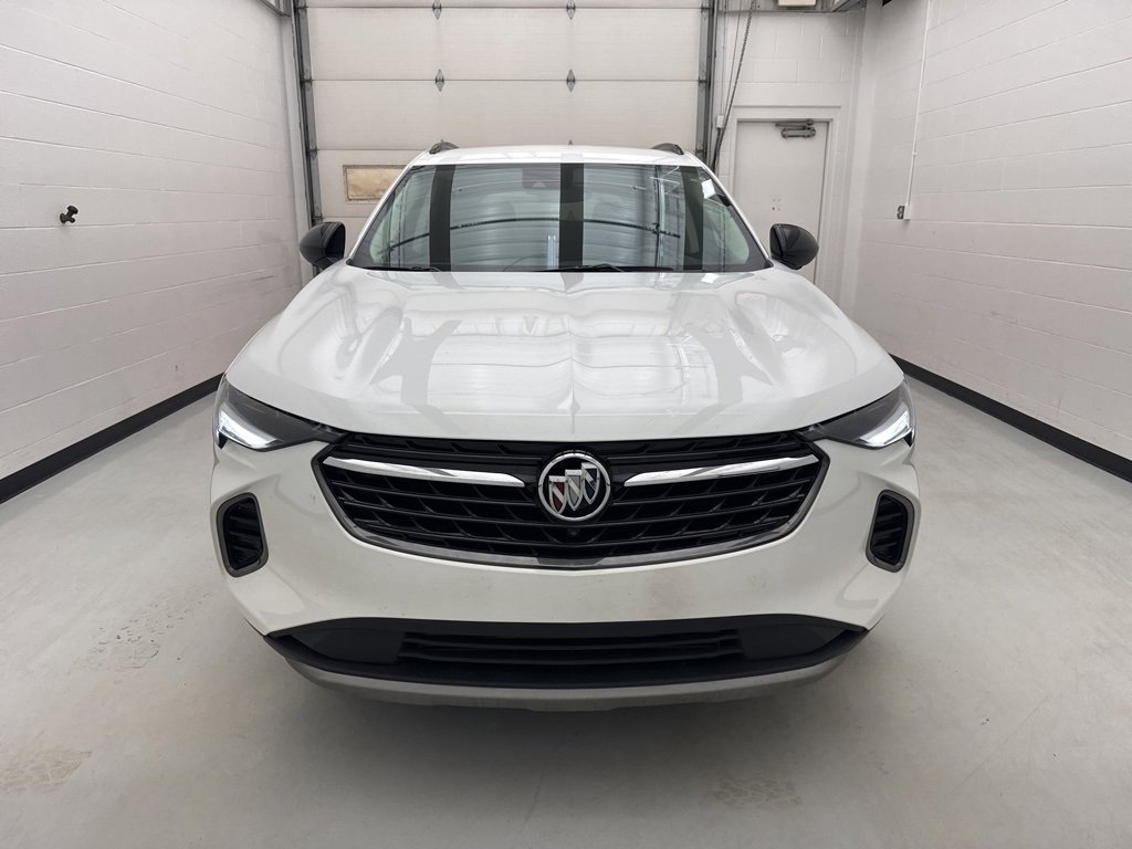 Used 2022 Buick Envision Essence w/ Technology Package I image 12