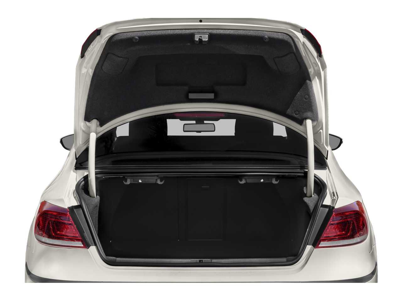 Used 2015 Volkswagen CC R-Line image 13