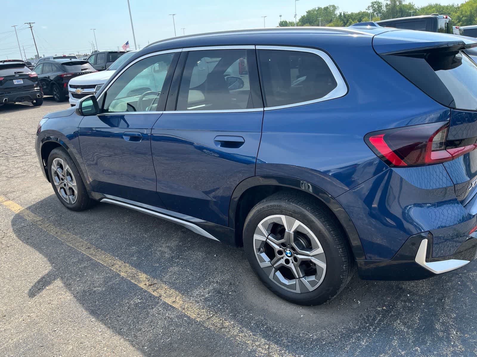 Used 2023 BMW X1 xDrive28i w/ Convenience Package AWD/4WD image 10