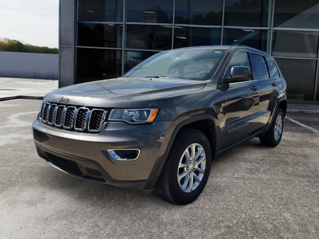 Used 2021 Jeep Grand Cherokee Laredo AWD/4WD image 3