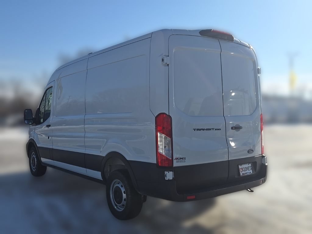 New 2026 Ford Transit 250 148 Medium Roof w/ Load Area Protection Package RWD image 5