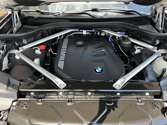 Used 2025 BMW X7 xDrive40i w/ Executive Package AWD/4WD image 12