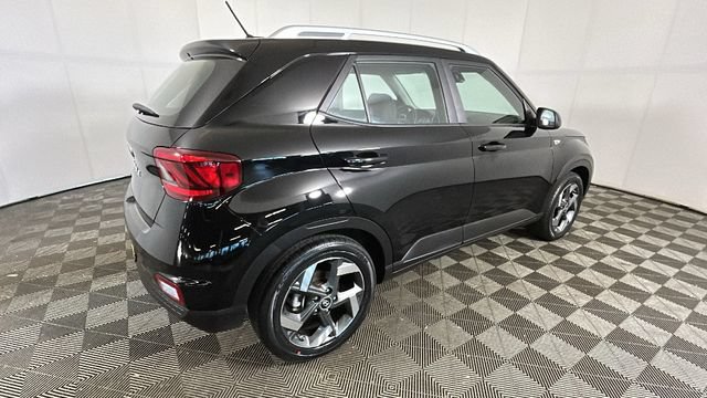 Certified 2023 Hyundai Venue SEL w/ Cargo Package FWD image 2