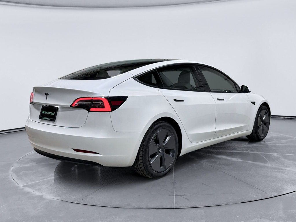 Used 2021 Tesla Model 3 Standard Range Plus RWD image 3