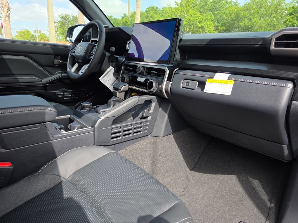 New 2026 Toyota 4Runner Limited AWD/4WD image 13
