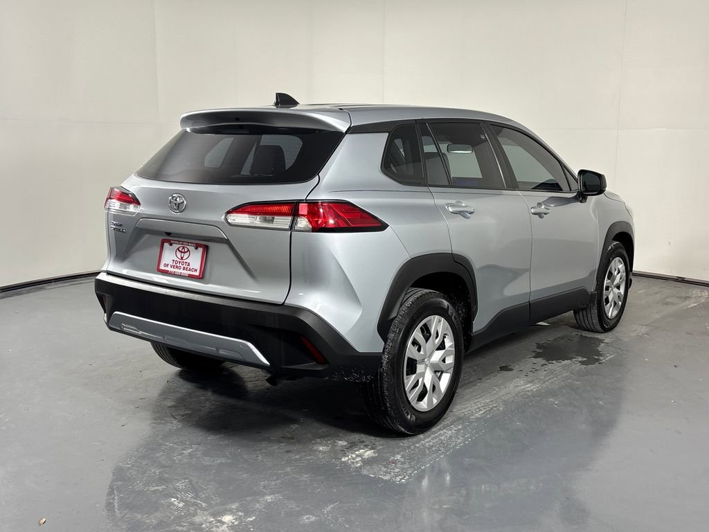 Certified 2024 Toyota Corolla Cross L image 6