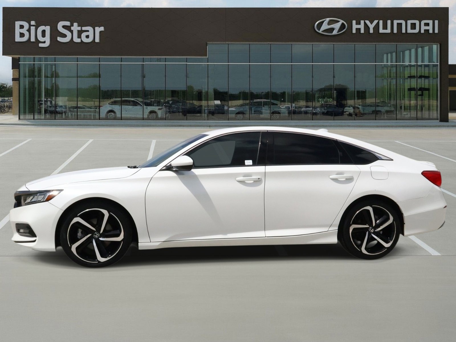 Used 2020 Honda Accord Sport image 2