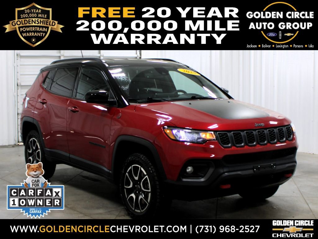 Used 2025 Jeep Compass Trailhawk AWD/4WD image 1