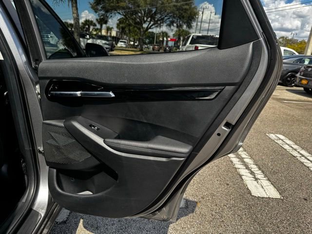 Used 2025 Kia Seltos S FWD image 17