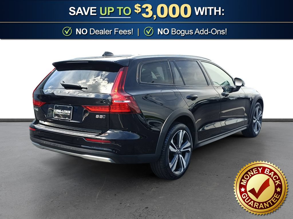 Used 2024 Volvo V60 B5 Cross Country Plus w/ Protection Package Premier AWD/4WD image 7
