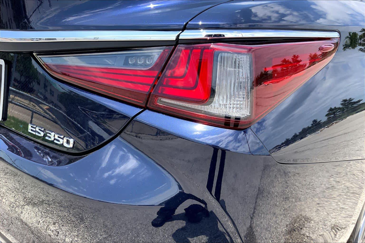 Used 2019 Lexus ES 350 w/ Accessory Package 2 FWD image 30