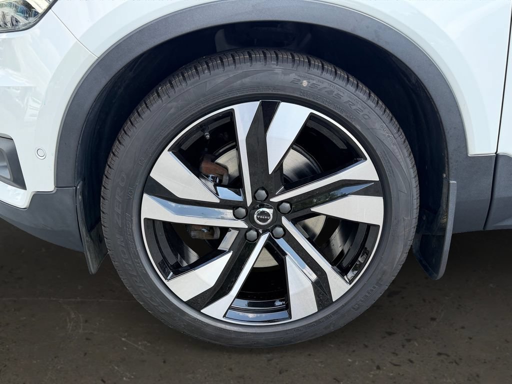 Used 2020 Volvo XC40 T5 R-Design w/ Protection Package Premier AWD/4WD image 27