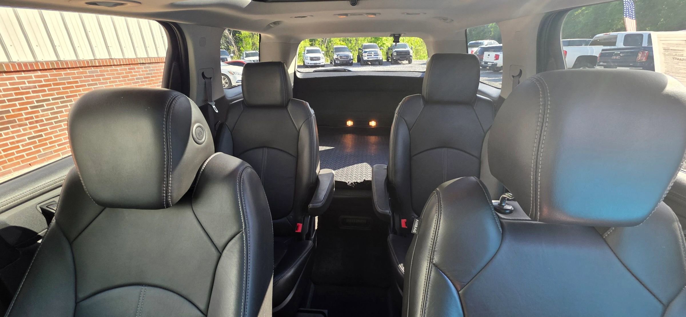 Used 2015 GMC Acadia SLT AWD/4WD image 18