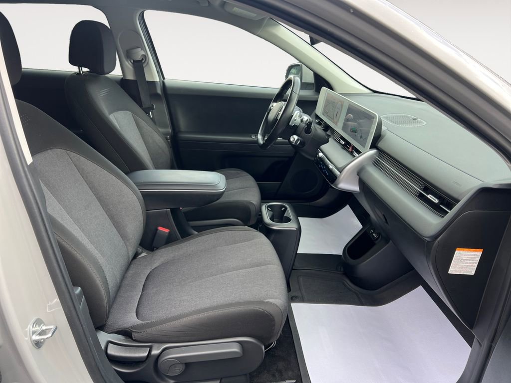 Certified 2024 Hyundai Ioniq 5 SE image 24